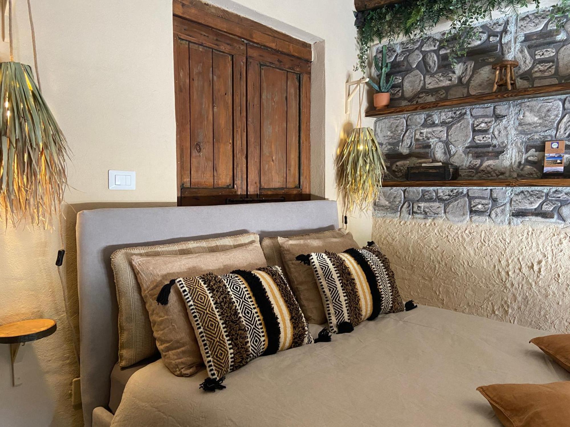 Bed And Adventure Tramontana Resort - Camera Vista Castilenti Exterior foto
